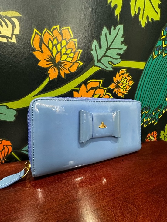 Vivienne Westwood Fiocco Bow Patent Zip Around Wallet Acqua (C3) - Picture 4 of 13